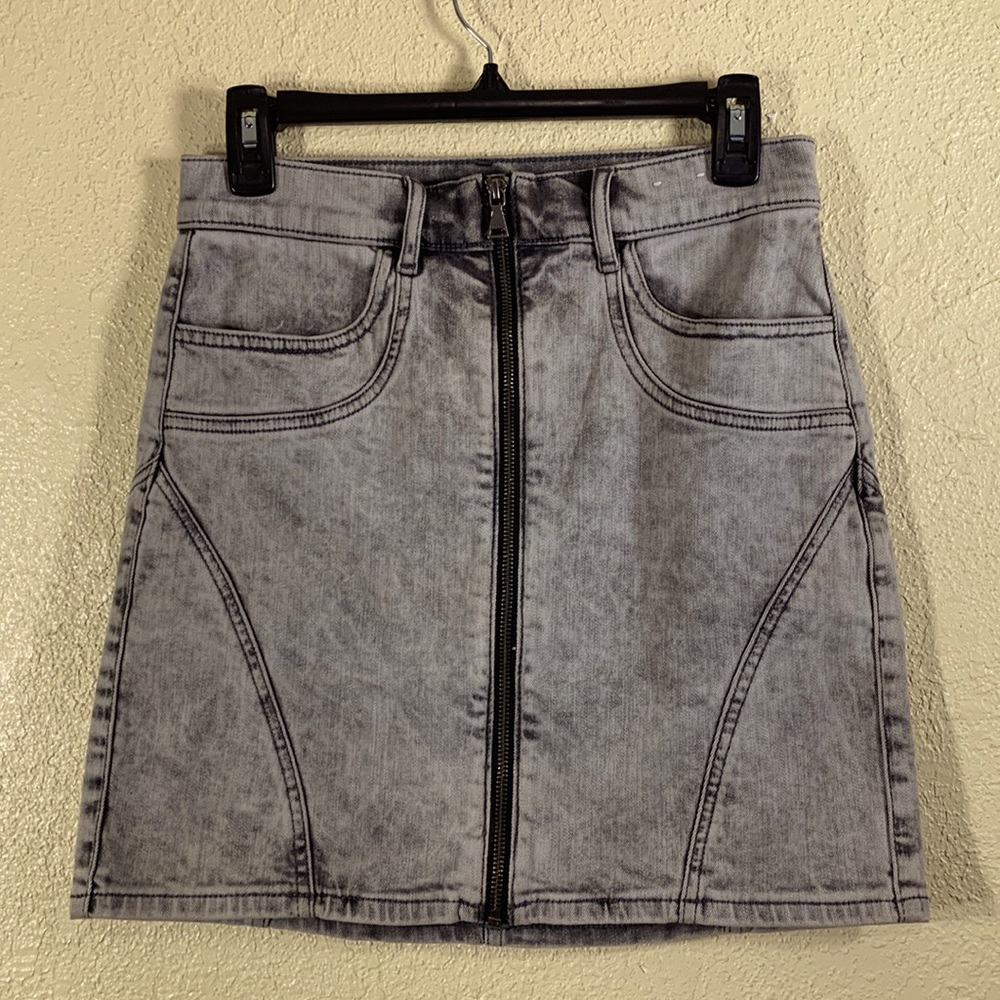 Express Denim Jean Skirt Black/Gray High Rise Size 4 Front Zip Up